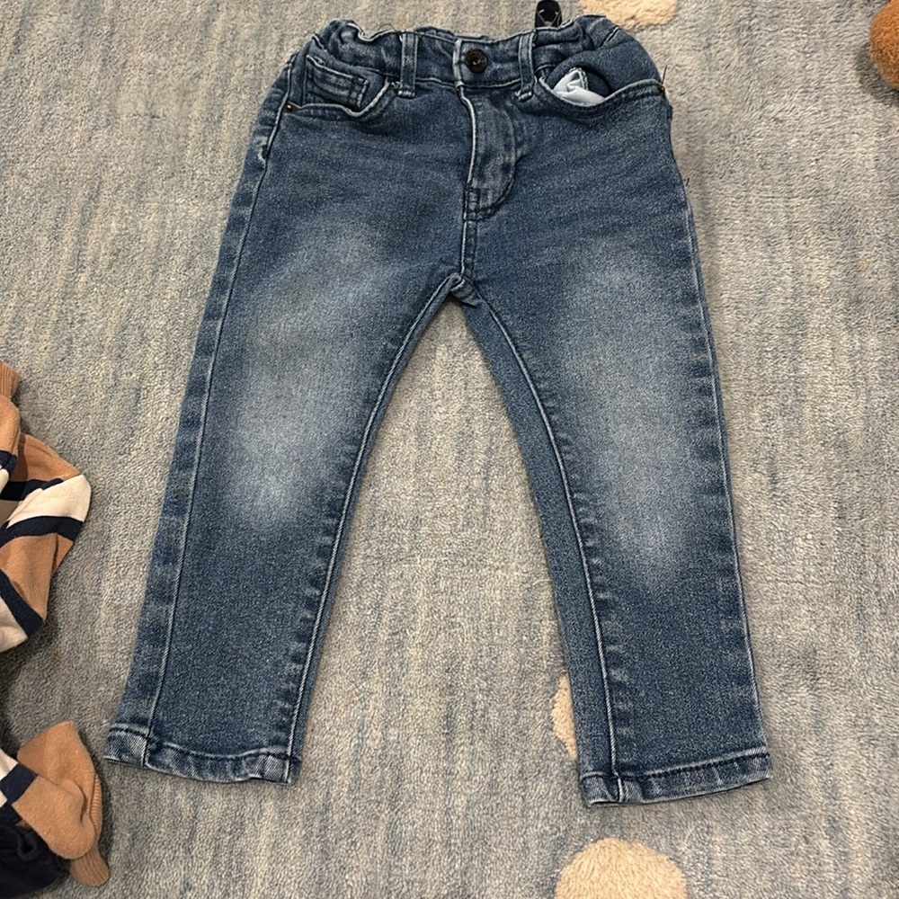 2T Volcom Jeans - Picture 2 of 5